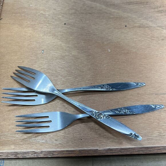 3 Oneida West Bend TWILIGHT ROSE Dinner forks Flatware Silverware Circa 1979 - Picture 10 of 11
